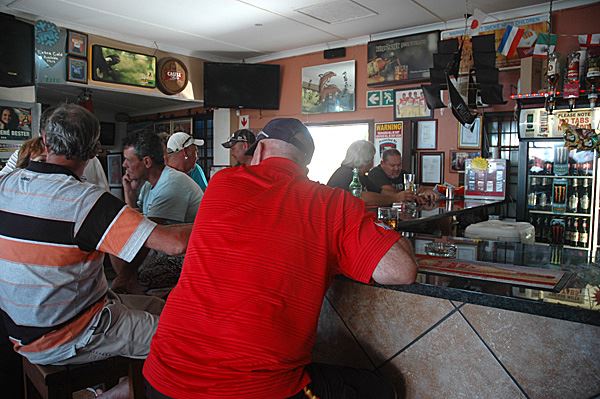 the-dolphin-pub-and-grill_bar busy.jpg
